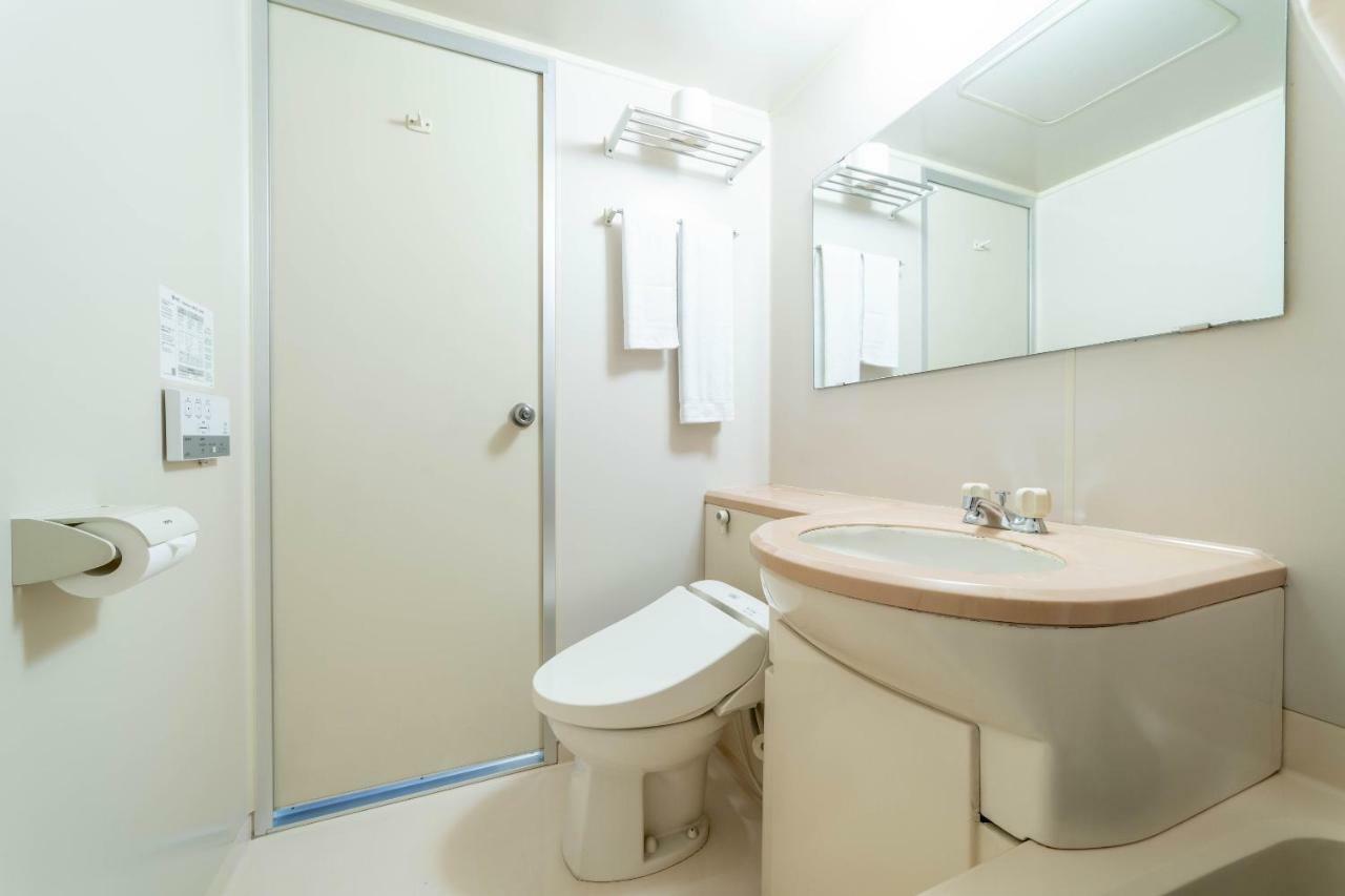 Oyo Business Hotel Nishiura Yokkaichi Eksteriør bilde