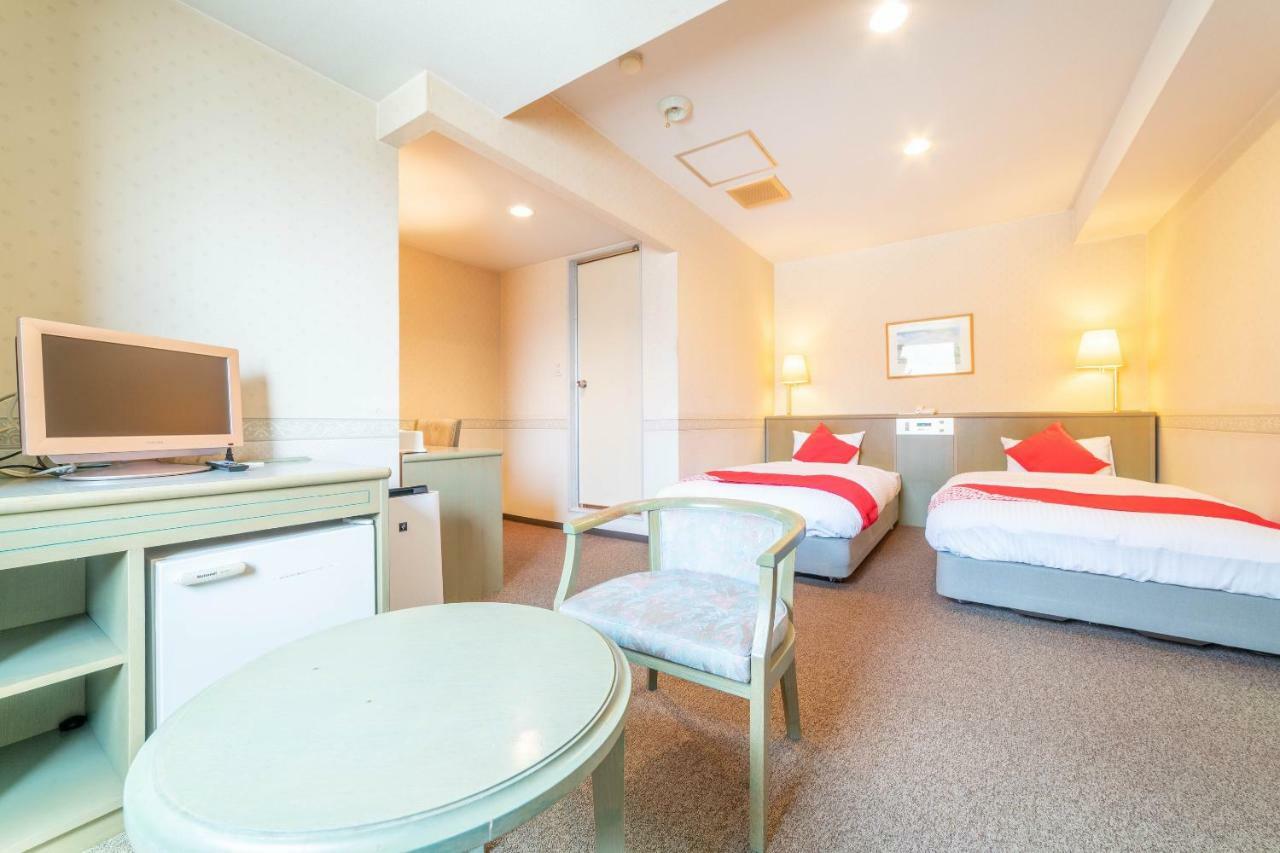 Oyo Business Hotel Nishiura Yokkaichi Eksteriør bilde