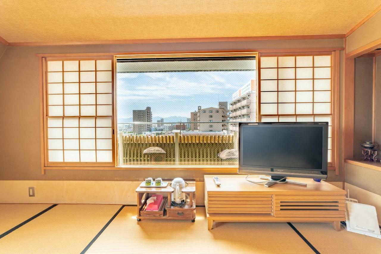Oyo Business Hotel Nishiura Yokkaichi Eksteriør bilde