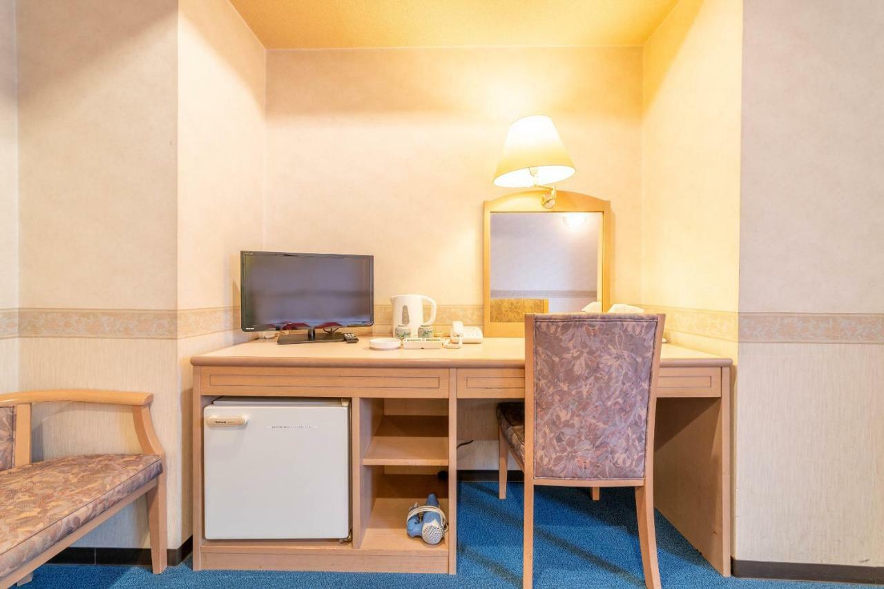 Oyo Business Hotel Nishiura Yokkaichi Eksteriør bilde